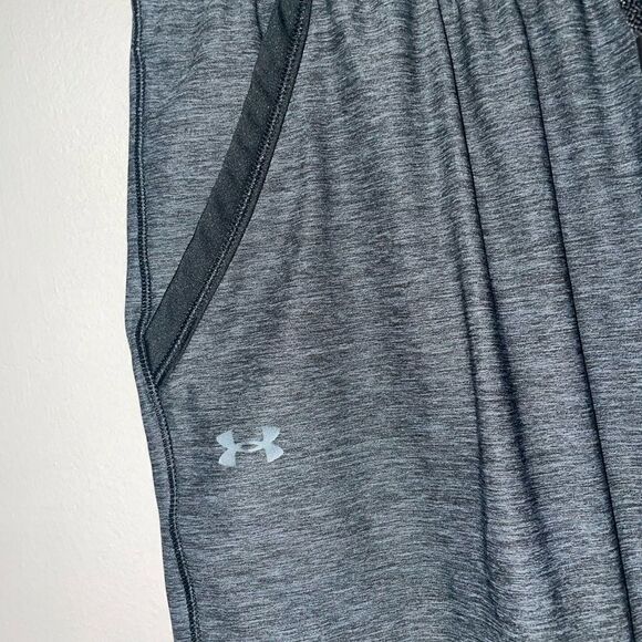Under Armour capri leggings  - Picture 3 of 5